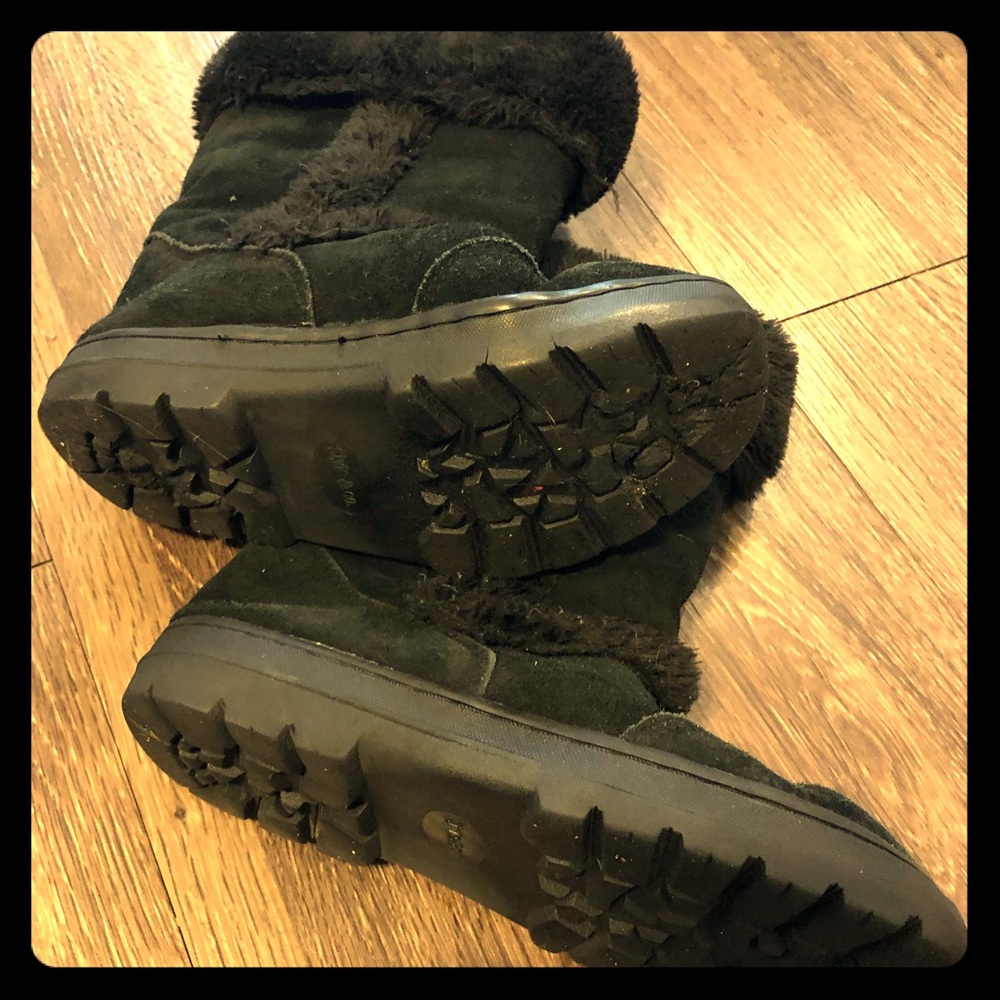 Fur boots